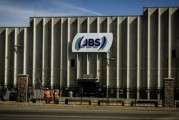 事业添彩陷入丑闻的巴西肉类巨头JBS在美上市 首日开盘报13.65美元